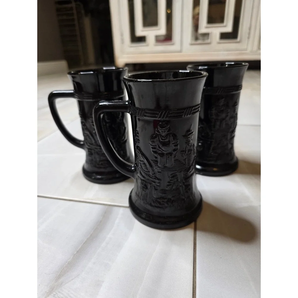 Vintage Black Amethyst Glass Beer‎ Stein Tavern Scene Embossed Mug Set of 3 A5